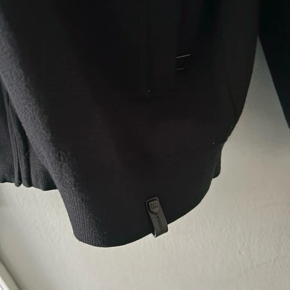 RUDSAK men’s zip up sweater hoodie size M